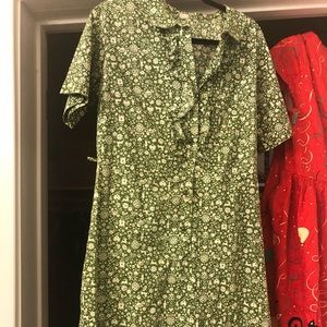 Vintage dress XL folk print ruffle collar